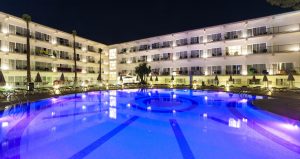 Piscina Hotel Globales Playa Estepona